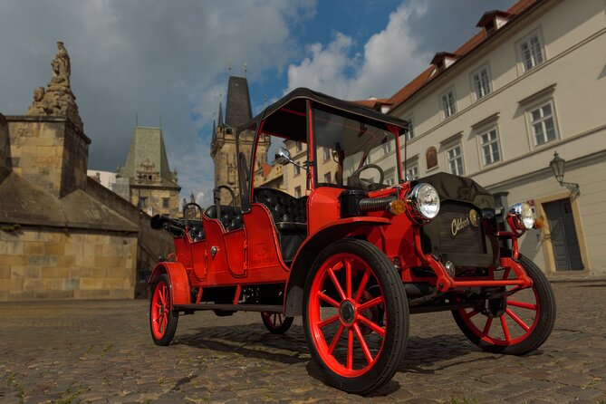1 hour Old timer Convertible Prague Sightseeing Tour - Why a one-hour vintage ride works in Prague