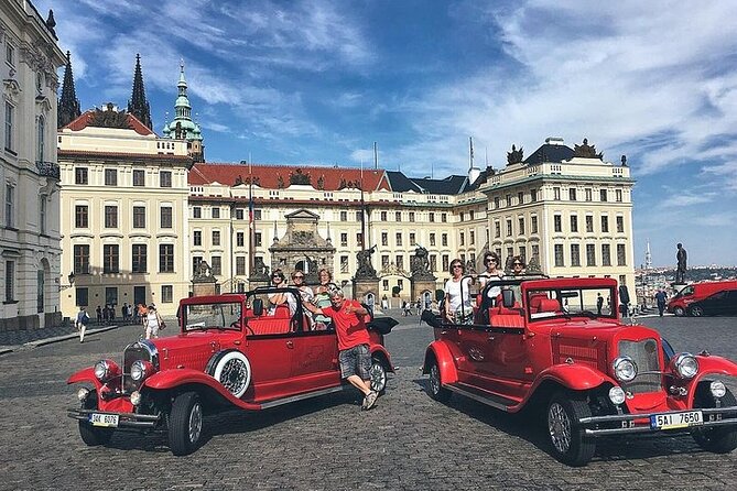 1 hour Old timer Convertible Prague Sightseeing Tour - Old Town Square and the astronomical clock