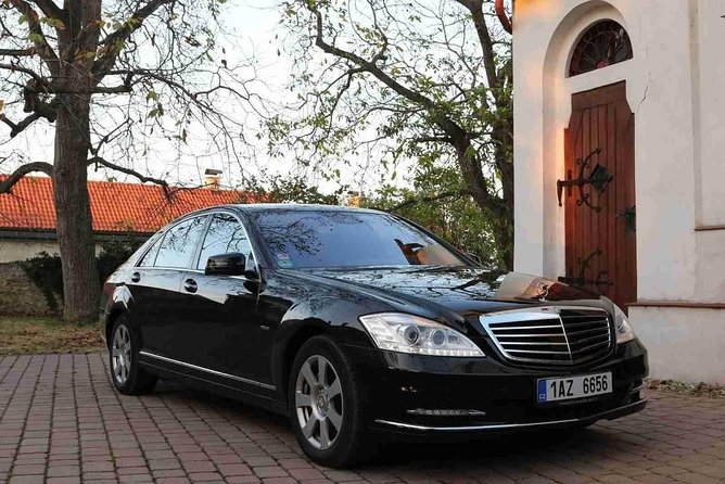 1-way Prague to Vilshofen private transfer - up to 7 passengers - Booking, cancellation, and timing tips