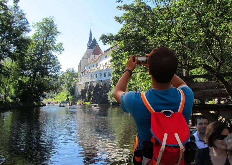 5h All-in SUMMER Tour River Cruise, Castle, Lunch & Treats☀️ - Trdelnik, ice cream, and a pause before the castle