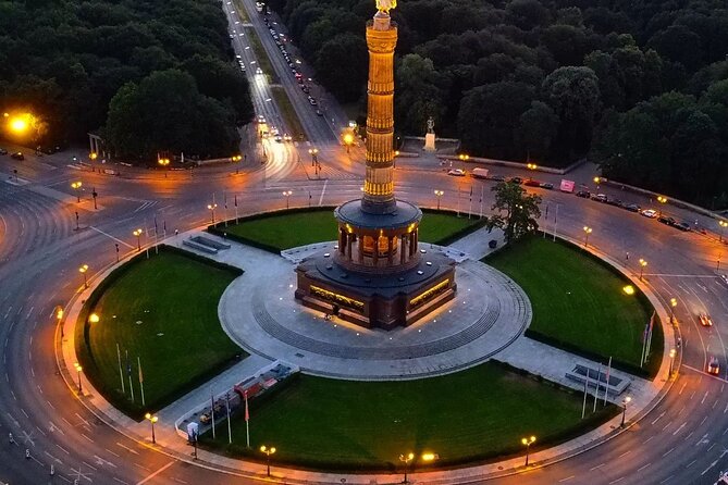 Berlin Full Day Tour with Lunch and private transfers from Prague - Lunch is flexible, but not a long food tour