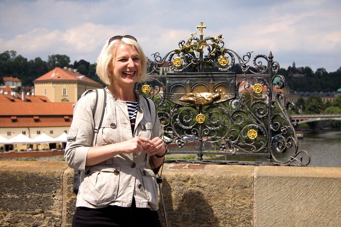 Best of Prague: Private City Walking Tour, Boat Cruise, and Typical Czech Lunch - Czech lunch at Staroměstské náměstí