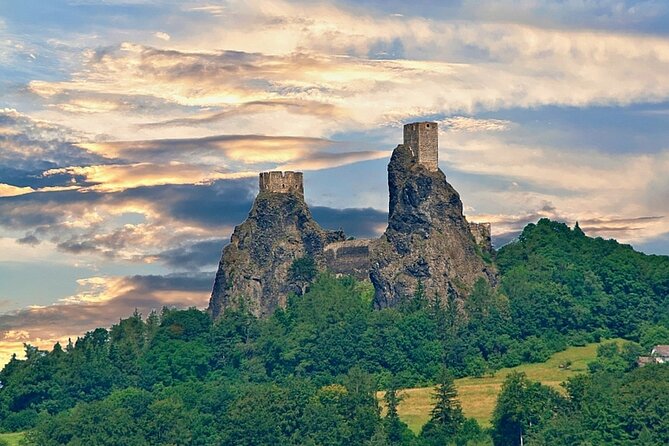 Bohemian Paradise and the Trosky castle tour - Three hours among the sandstone towers