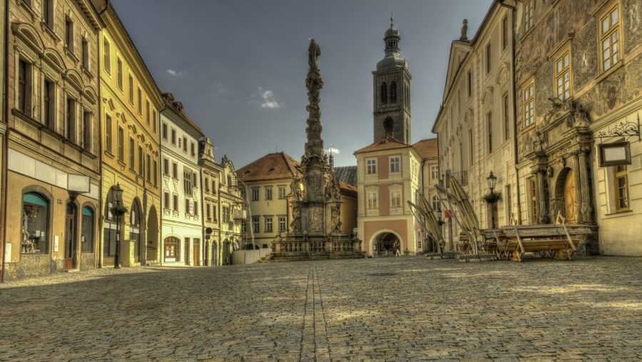 Bone Church and Kutna Hora Private Tour from Prague - The drive east from Prague