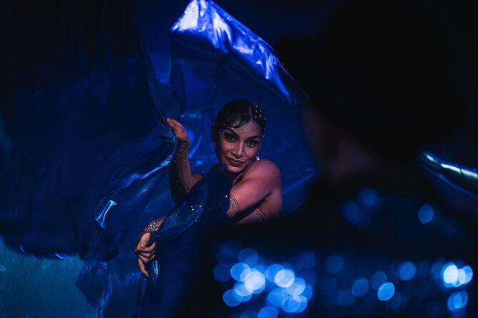 Cabaret in the Heart of Prague 2 Hours Show - The show: music, dance, and old-school glamour