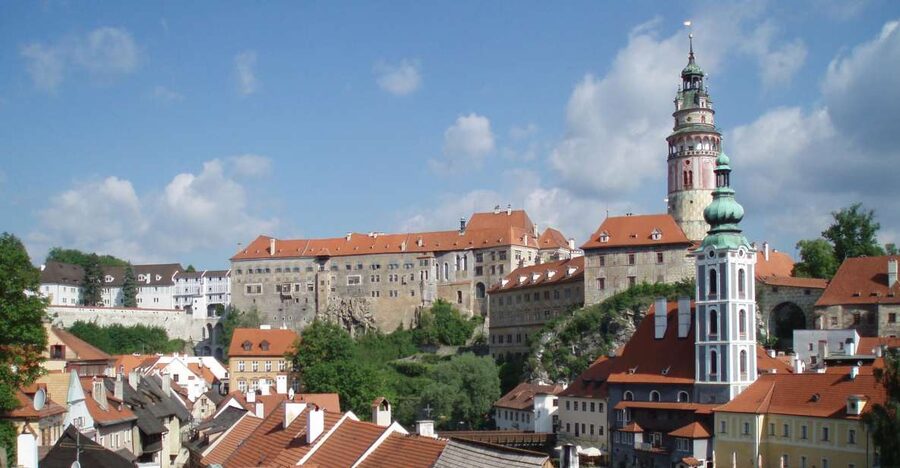 Český Krumlov: 2 Hour Private Walking Tour with Guide - Beginning in the medieval old town