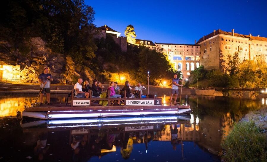 Český Krumlov: Advent Wooden Raft River Cruise - The short route and what you can see