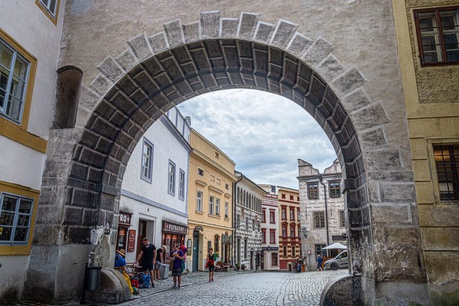 Český Krumlov: Half-Day Medieval Architecture Walking Tour - Key points to know before you book