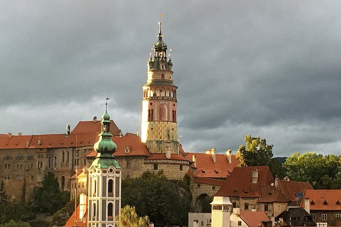 Cesky Krumlov Old Town Private Walking Tour - What $126.50 per person really buys