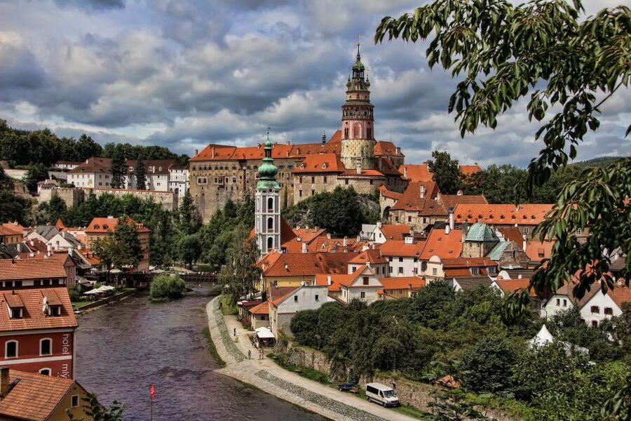 Cesky Krumlov Private Day Trip from Prague - Time for photographs, shopping, and extra stops