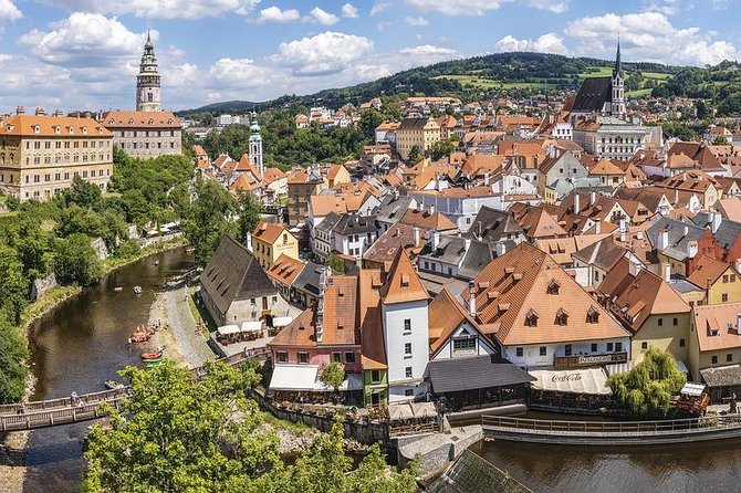 Cesky Krumlov Private day trip from Prague with Lunch and Castle admission - Why Cesky Krumlov works as a long day trip