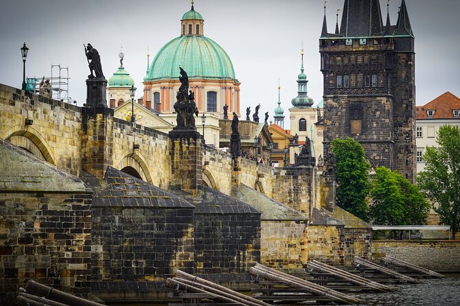 Charles Bridge: River Boat Cruise & Guided Tour ️with PragueWay - A smart introduction to Prague’s bridge district