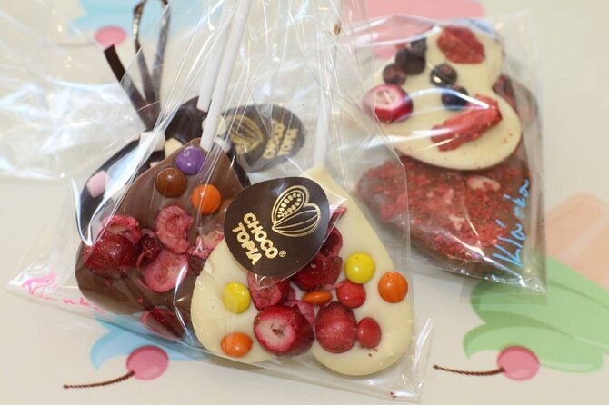Chocotopia Visit + Workshop - Tastings, including five chocolate flavors