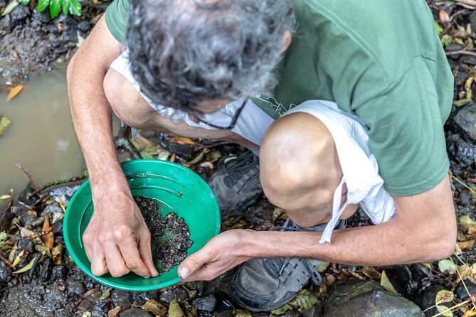 Countryside, Czech Garnet Panning, Farm,Lunch&Beer 4WD Adventure - The Guide Makes the Difference