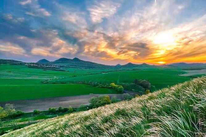 Countryside, Czech Garnet Panning, Farm,Lunch&Beer 4WD Adventure - Is the $359.24 Price Worth It?