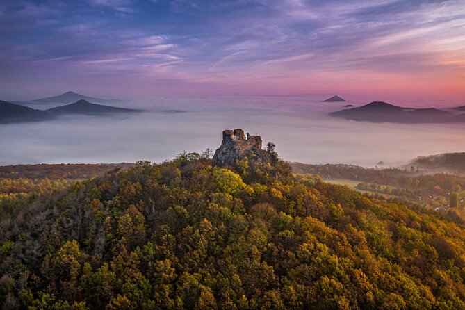 Czech countryside scenical hike to the castle, local deli tasting - The walk up to Děkovka Castle
