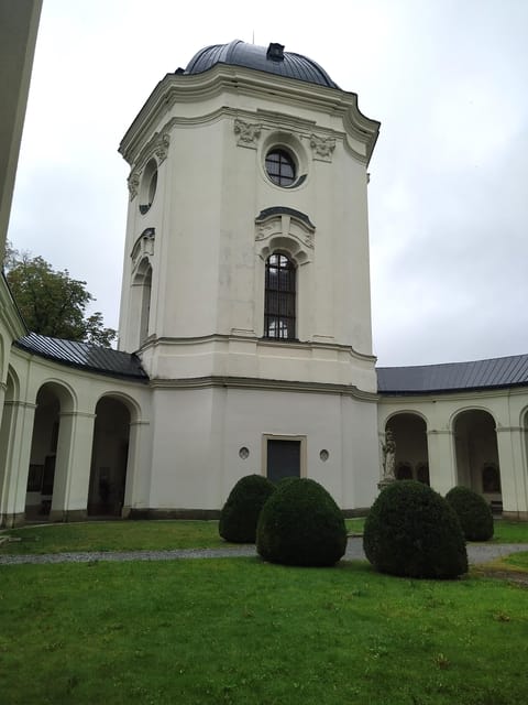 Discover Moravian Karst: Seven Stops, One Tailored Tour - Key points at a glance