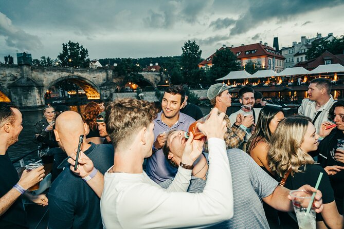 Drunken Monkey Prague Boat Party w/ 2hr Open Bar, DJ & Club Entry - What the two-hour open bar includes
