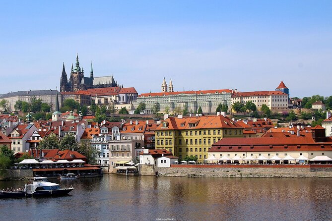 Explore the Historic Prague Castle: Private Half-Day Walking Tour - Golden Lane: A Smaller-Scale Finish
