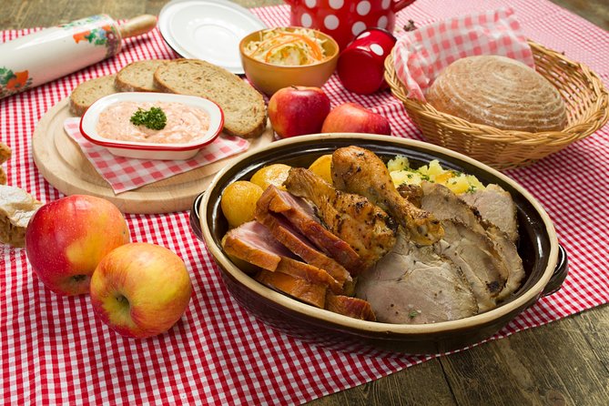 Folklore Dinner with Unlimited Drinks 4course Menu - Getting to Na Zlíchově 18