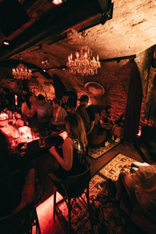 Friday Night Live Music in Old Town at Le Valmont - Cocktails, Service, and the Bar Atmosphere