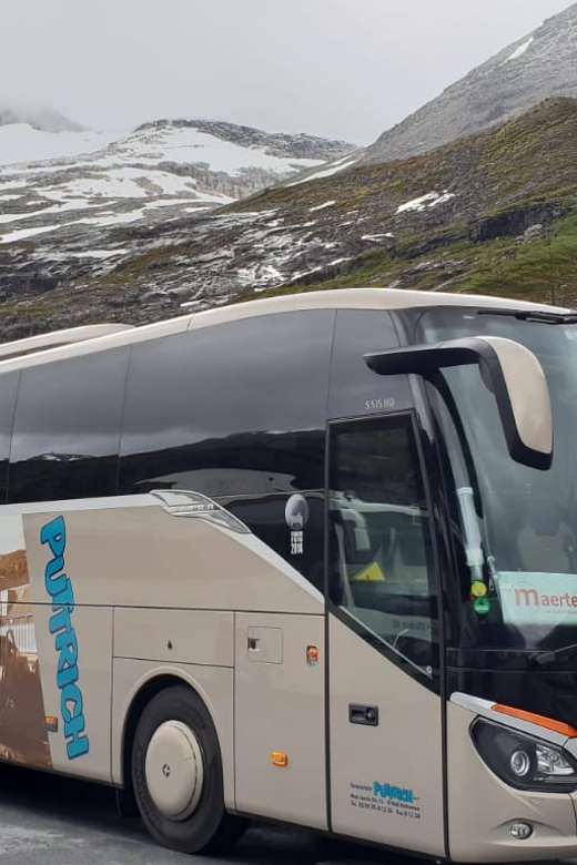 From Pirna: Prague Guided Day Trip by Coach - Hradschin gives your Prague day a strong opening