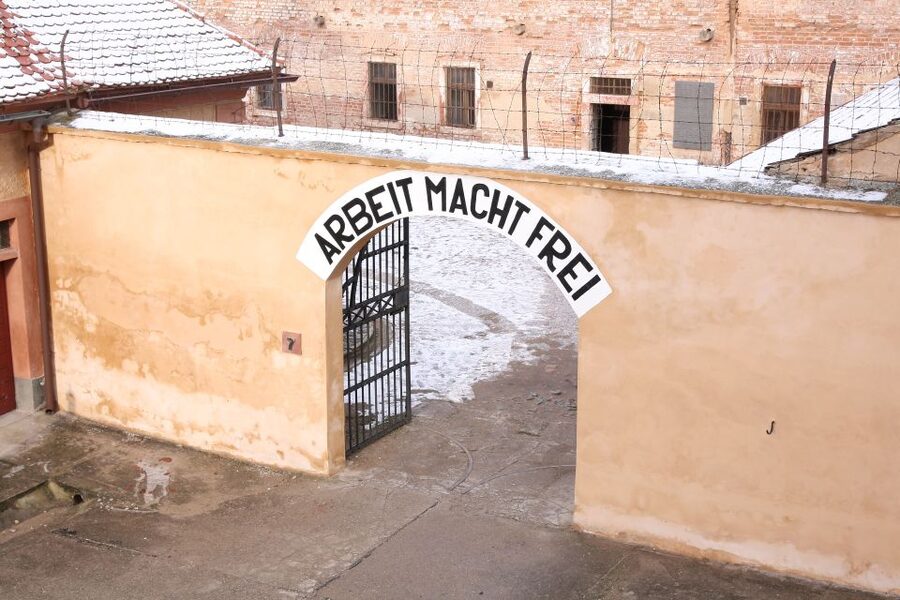 From Prague: All-inclusive Bus Tour to Terezin Memorial - The Ghetto Museum and the story of the town