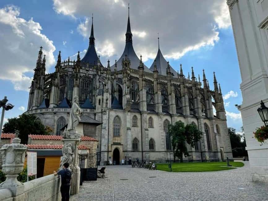 From Prague: Day Trip to Kutna Hora with Czech Lunch - What the $219 price includes