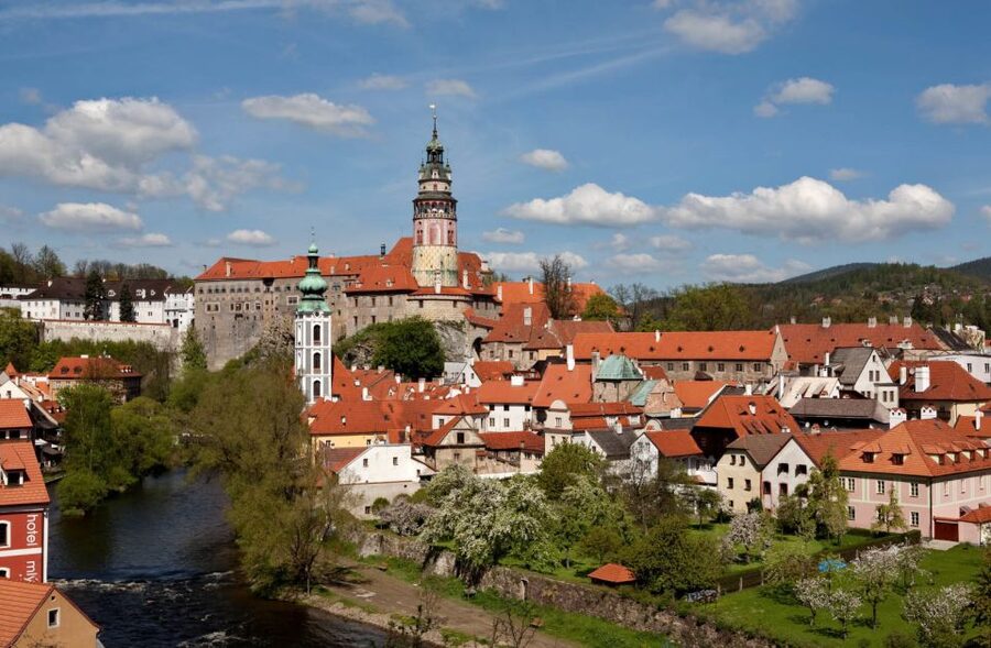 From Prague: Full-Day Český Krumlov Tour with Lunch - Key points to know before booking