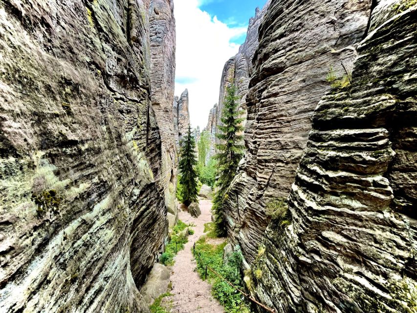 From Prague: Hike, Castle and Brewery in Bohemian Paradise - The 80-minute ride from Prague