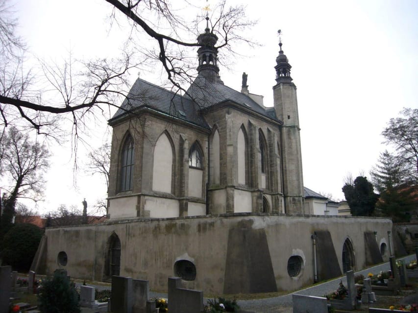 From Prague: Kutna Hora private Day Tour by car - Sedlec Ossuary: memorable, solemn, and not for everyone