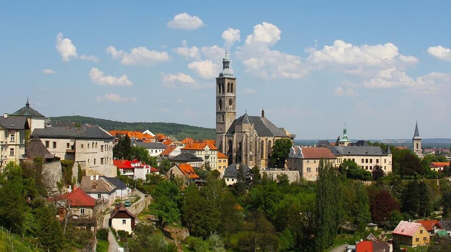 From Prague: Kutna Hora private Day Tour by car - St. Barbara’s Church and Kutná Hora’s grand center