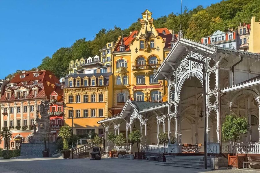 From Prague: One day trip to Karlovy Vary - Why Karlovy Vary makes a good escape from Prague