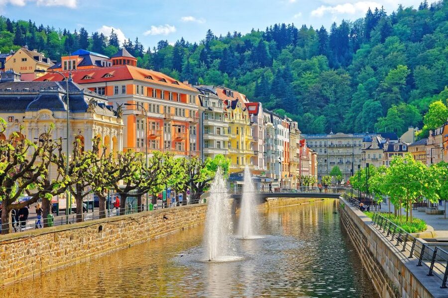 From Prague: One day trip to Karlovy Vary - Tasting the springs, carefully