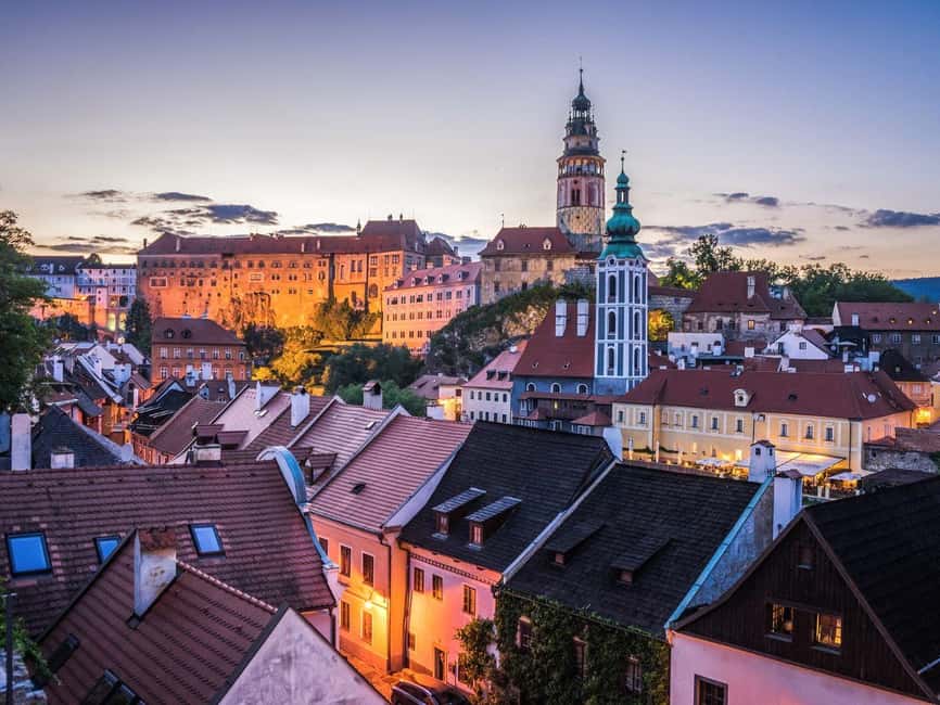From Prague to the fabulous Cesky Krumlov:fullday experience - Free time, shopping, and possible extra stops