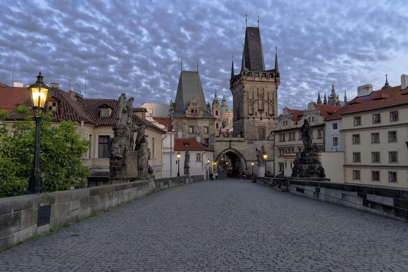 From Vienna: Full-Day Trip to Prague - Old Town Square, Wenceslas Square, and Paris Street