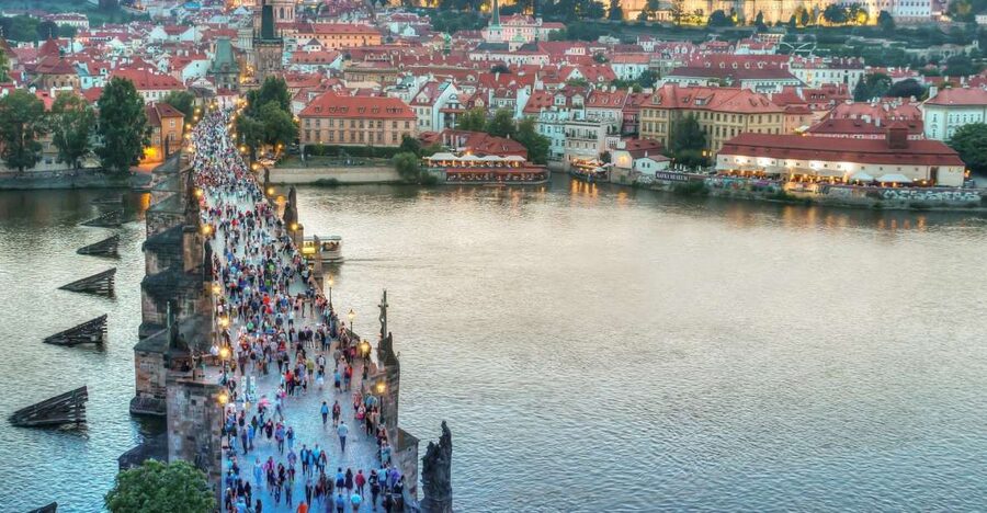 From Vienna: Full-Day Trip to Prague - Booking details worth knowing