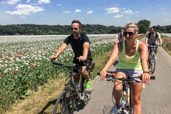 Full-Day Countryside E-Bike Tour to Karlstejn Castle (small group - Reaching Karlstejn Castle