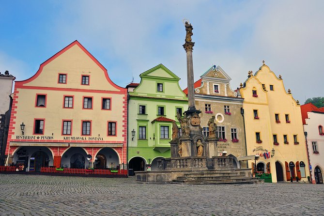 Full-Day Trip to Český Krumlov from Prague - Český Krumlov Castle and the included interior tour