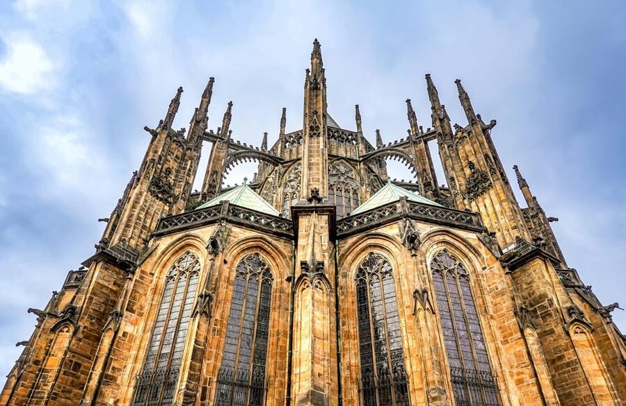 Go City Prague Pass - Top Attractions and Hop-On Hop-Off Bus - Raising a glass at Pilsner Urquell