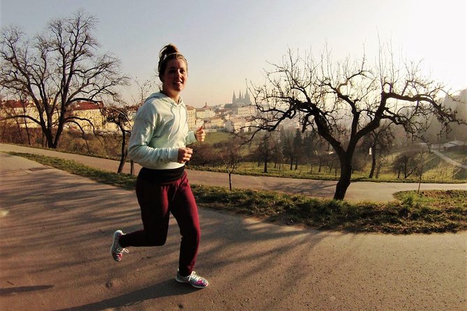 Guided Sightseeing Running Tour in Prague (9-12K) - The pace, distance, and fitness question