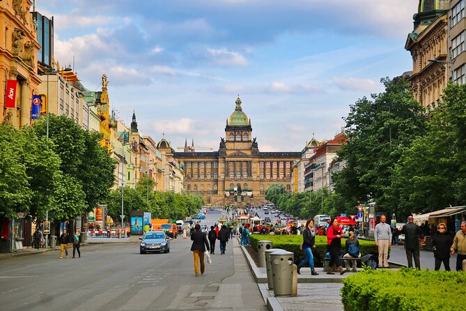 Highlights of Prague with a Funny and Local Guide - Starting by the Powder Tower and Municipal House