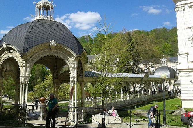Karlovy Vary day trip from Prague with lunch - Lunch before the afternoon town walk