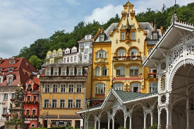 Karlovy Vary day trip from Prague with lunch - Guide quality and group size