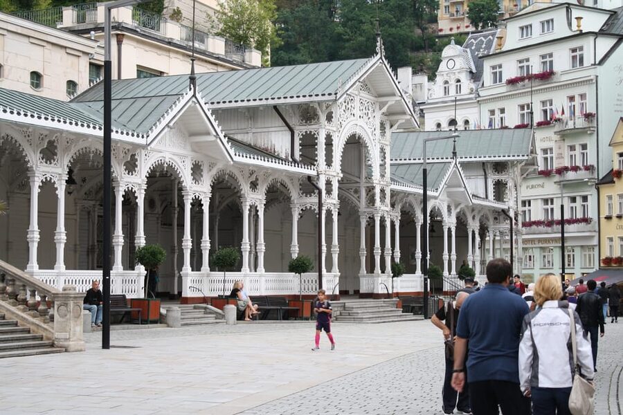 Karlovy Vary excursion - Returning to Prague after a long but focused day