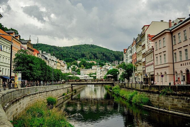 Karlovy Vary Full Day Tour from Prague - Guide quality can make or break the day