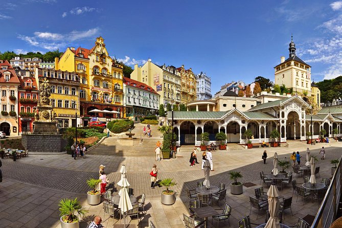 Karlovy Vary including Watchtower and Funicular from Prague - The ride from Prague and the group setup