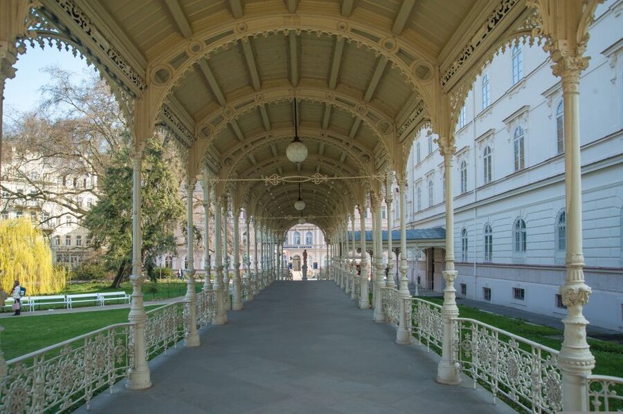 Karlovy Vary - the world famous spa - The 1.5-hour ride west from Prague