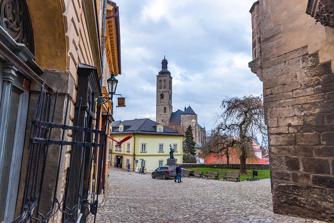Kutná Hora Medieval Town in Vintage Cabrio car - Why the vintage Cabrio changes the day