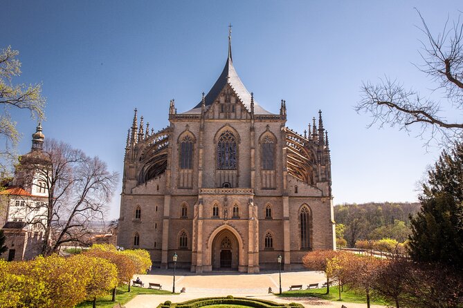 Kutna Hora Private Day Trip from Prague by Train - Hotel pickup and the train ride from Prague
